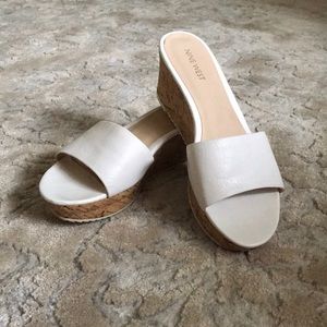 💕Nine West cork slide sandals💕